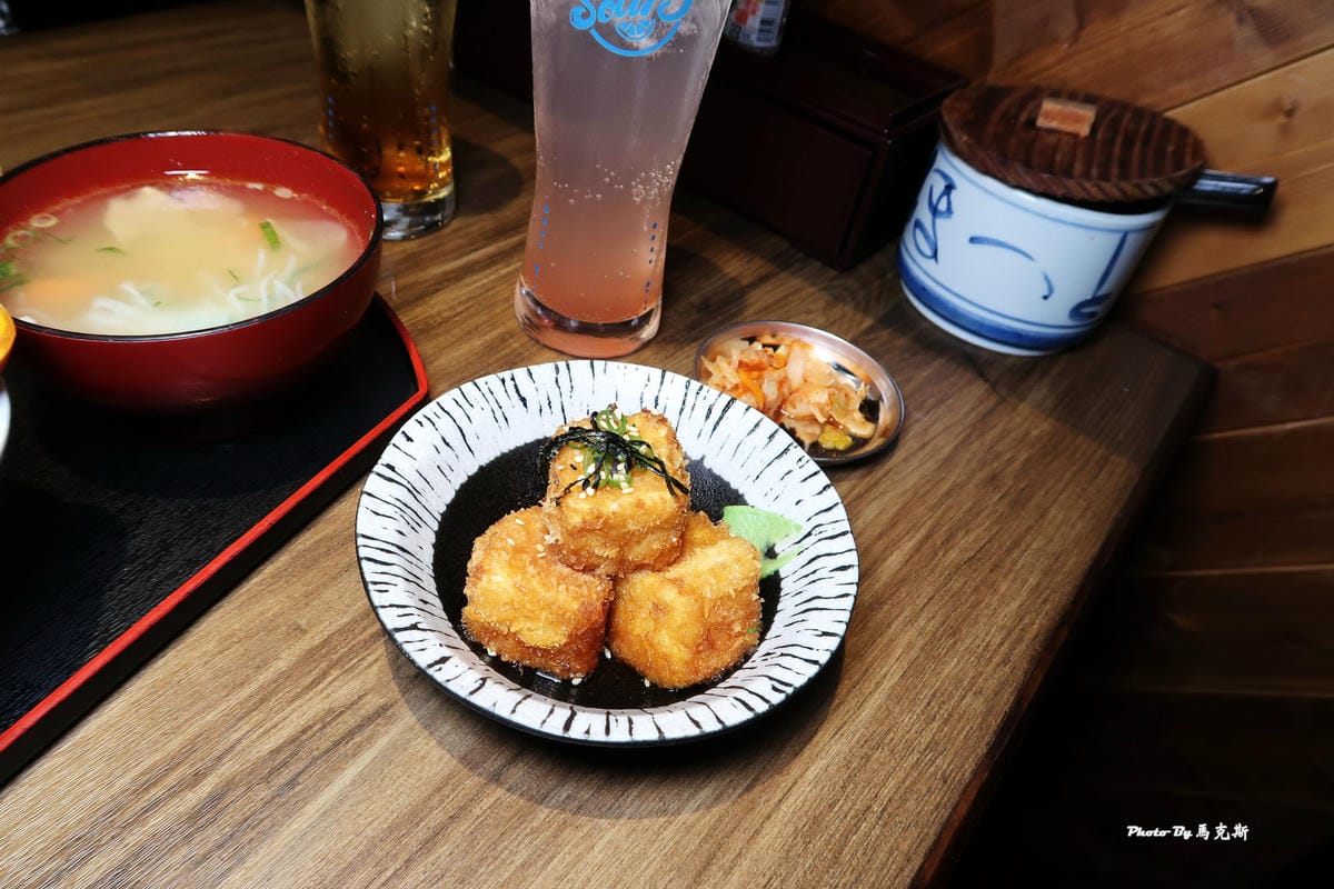 /tmp/phpvRy7rn /tmp/phpvRy7rn