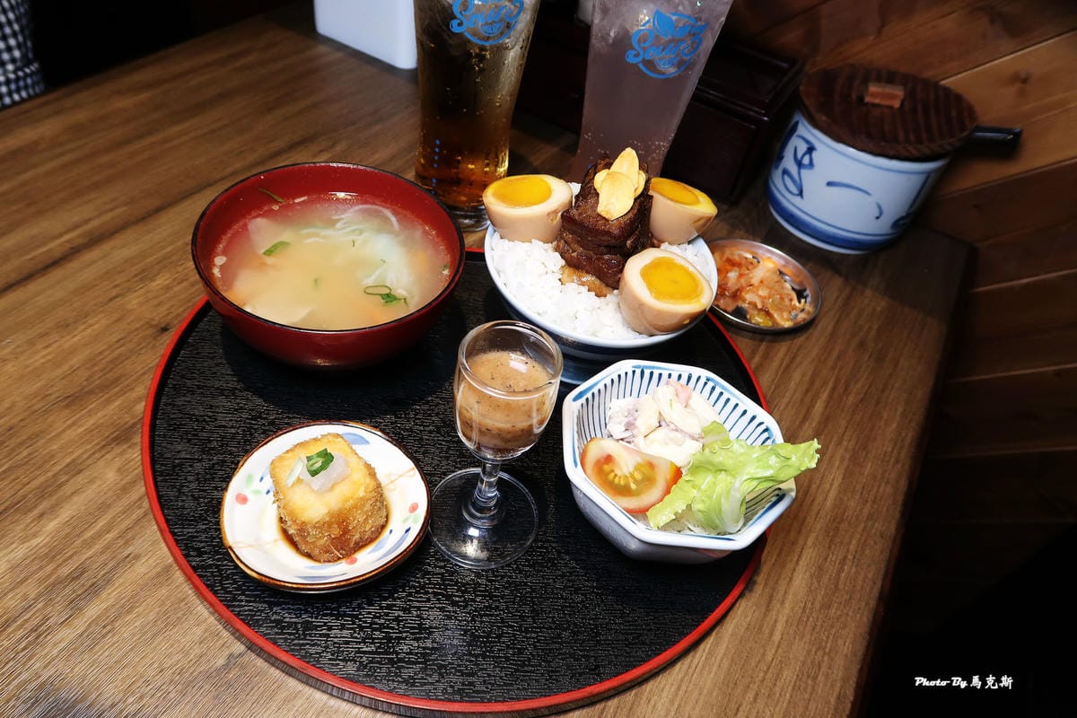 /tmp/php6rFRQa /tmp/php6rFRQa