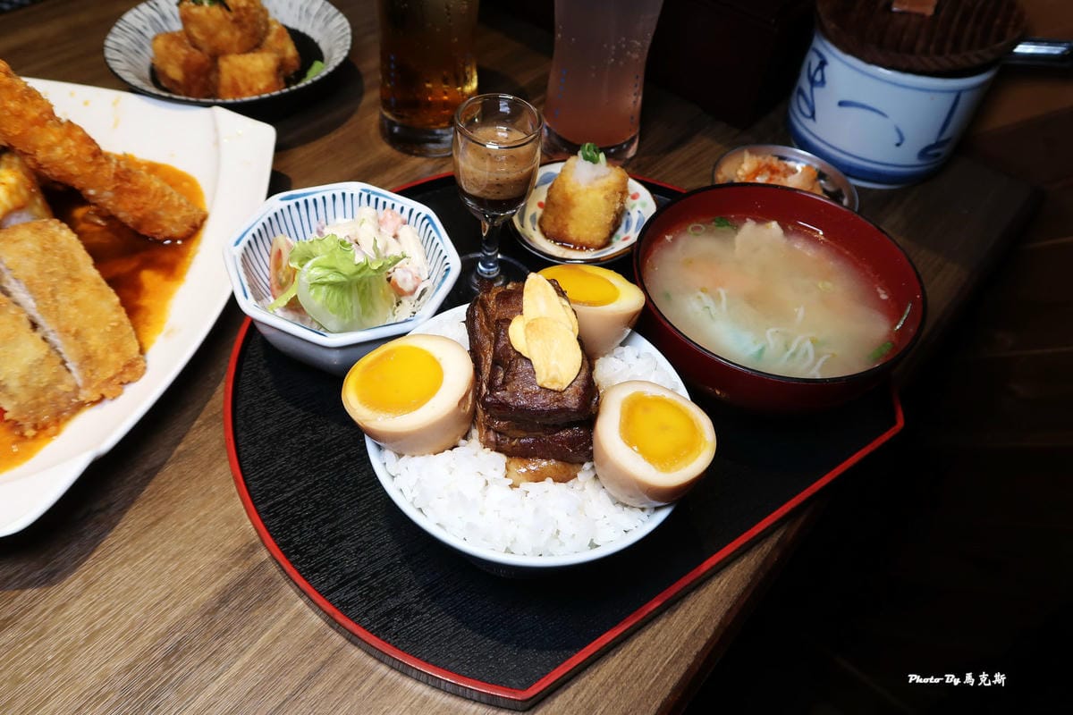 /tmp/phpGHWP51 /tmp/phpGHWP51