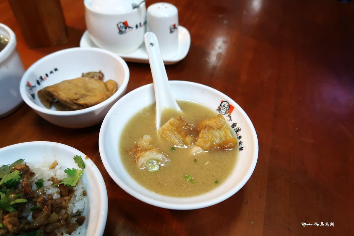 /tmp/phpqxPqh7 /tmp/phpqxPqh7