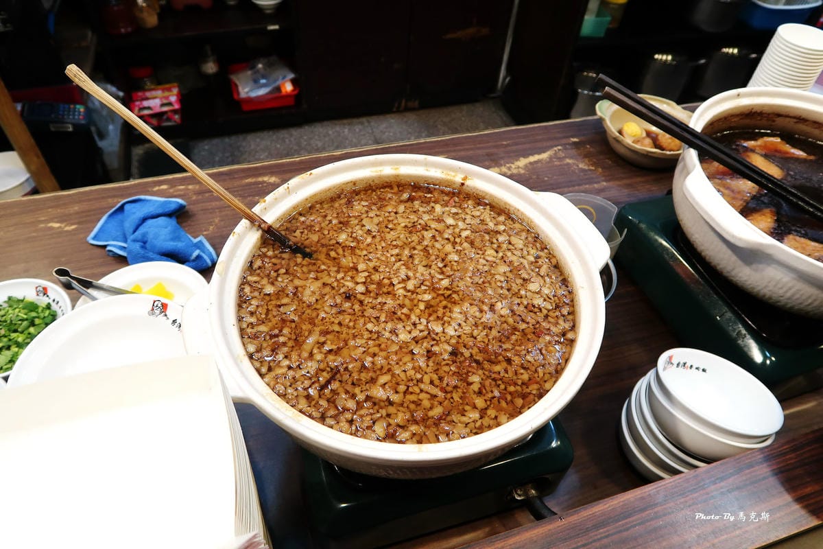 /tmp/phpzC7ke3 /tmp/phpzC7ke3