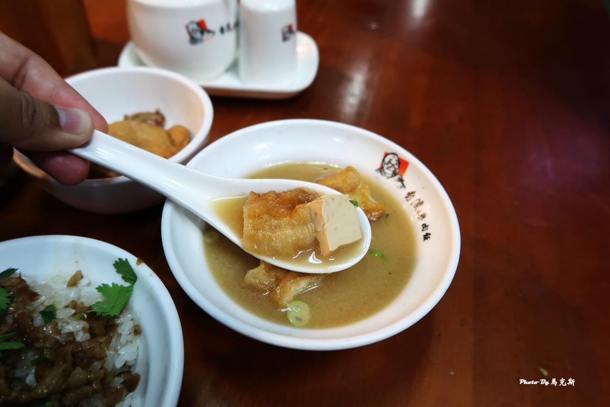 /tmp/phpy1VvmA /tmp/phpy1VvmA