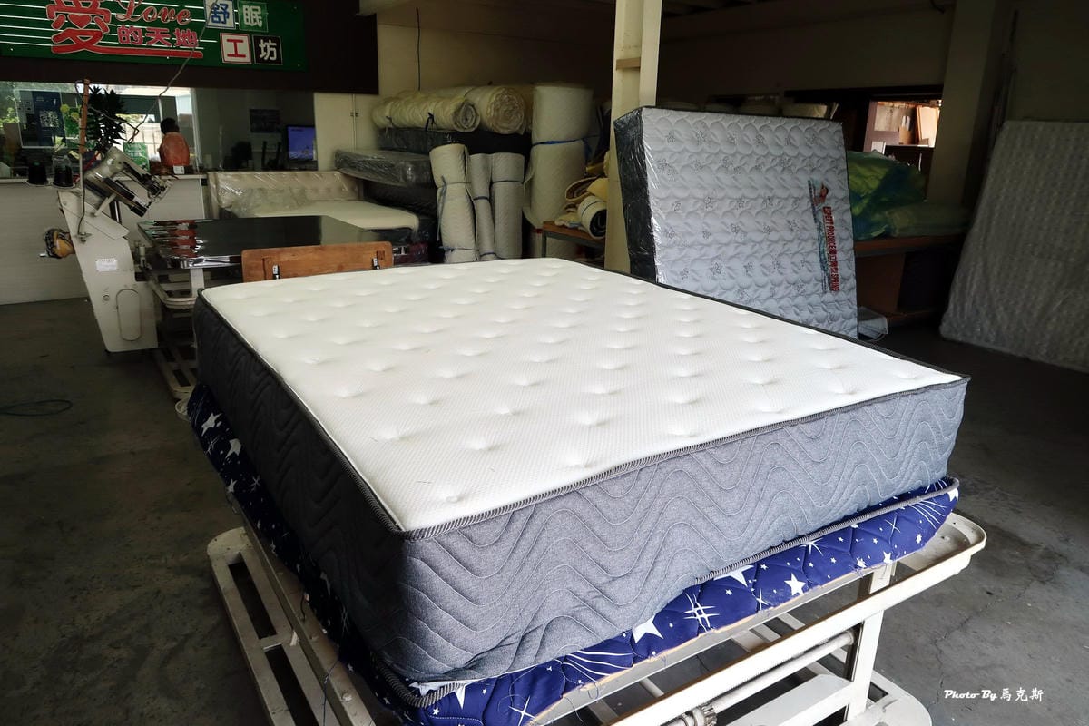 /tmp/phpyALREa /tmp/phpyALREa