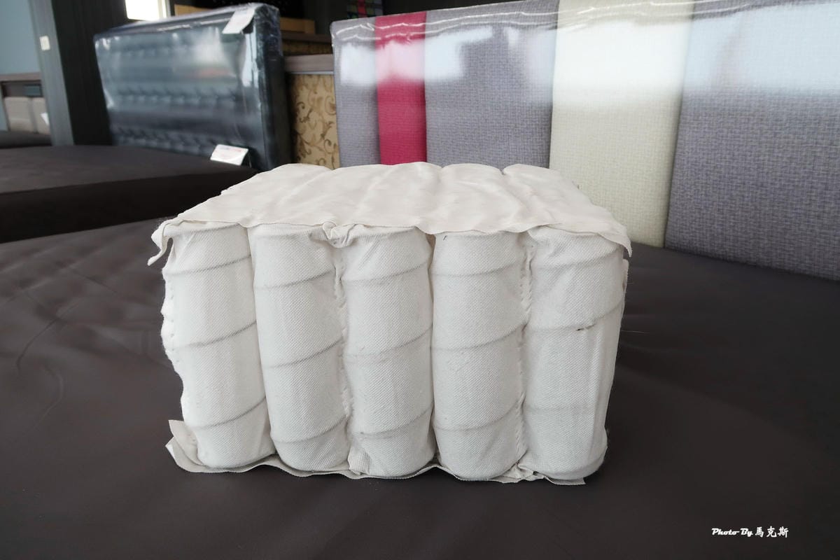 /tmp/phpZhmk9V /tmp/phpZhmk9V