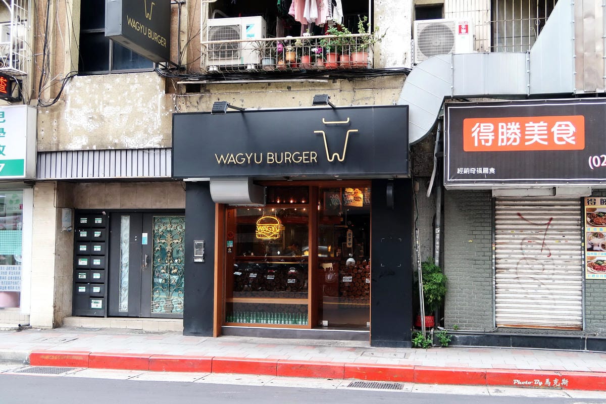 /tmp/php9CgDnN /tmp/php9CgDnN