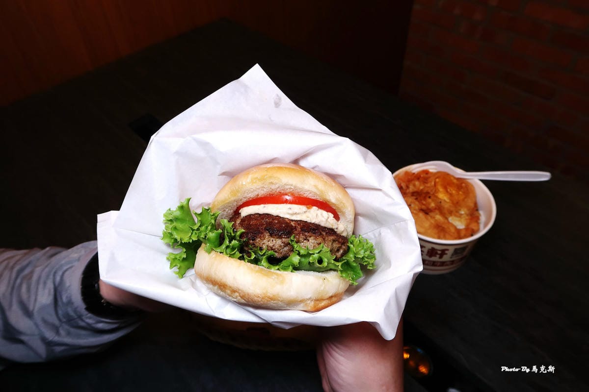 /tmp/phpdjqe7l /tmp/phpdjqe7l