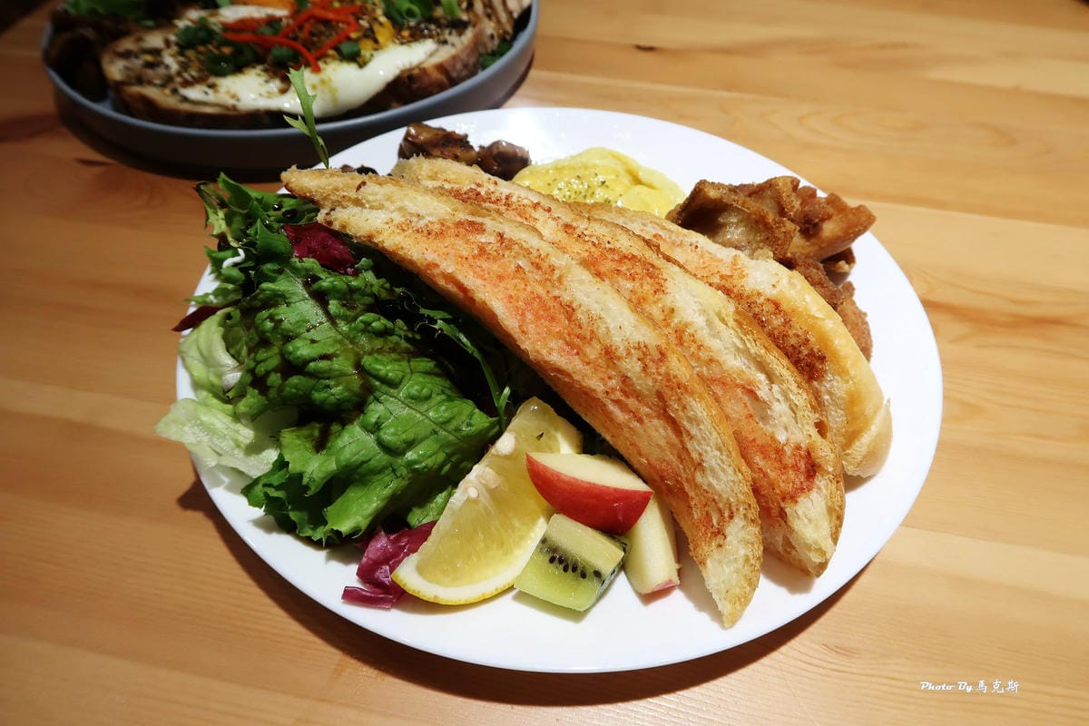 /tmp/phppW8frZ /tmp/phppW8frZ