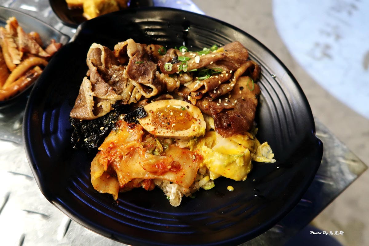 /tmp/php7OB9GJ /tmp/php7OB9GJ