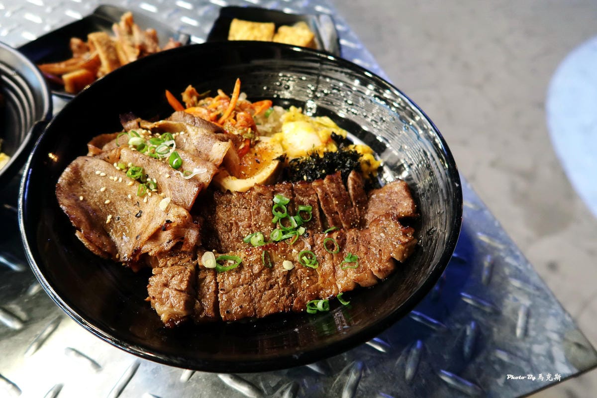 /tmp/php1GxAfC /tmp/php1GxAfC