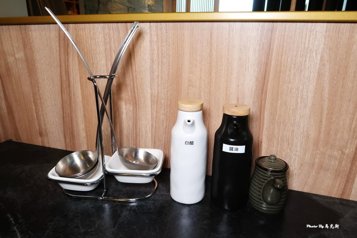 【桃園中壢青埔火鍋推薦】御鼎軒紅白鍋|鴛鴦鍋底無限續加有水準 【桃園中壢青埔火鍋推薦】御鼎軒紅白鍋|鴛鴦鍋底無限續加有水準