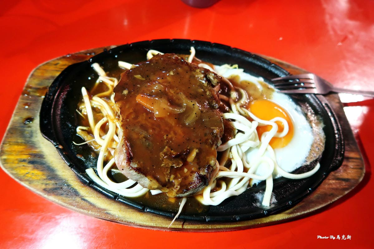 【屏東恆春美食推薦】牛仔很忙經典牛排|挑戰全台最便宜排餐80 【屏東恆春美食推薦】牛仔很忙經典牛排|挑戰全台最便宜排餐80