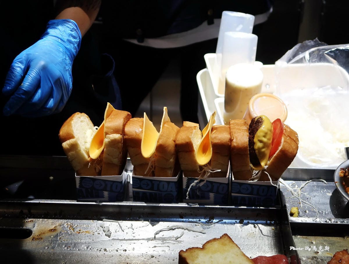 /tmp/php4k57ZR /tmp/php4k57ZR