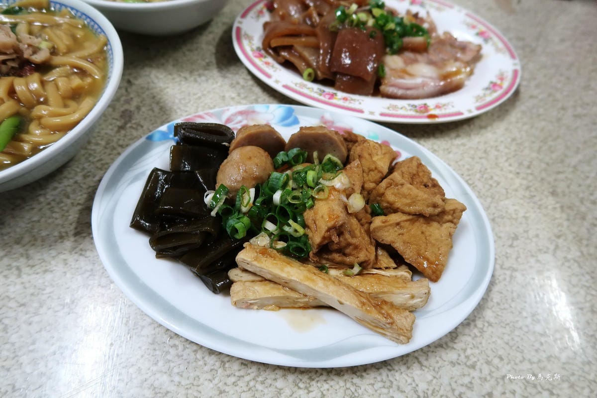 【台中南區美食推薦】合作街大麵羹|超過40年銅板小吃 台中人 【台中南區美食推薦】合作街大麵羹|超過40年銅板小吃 台中人