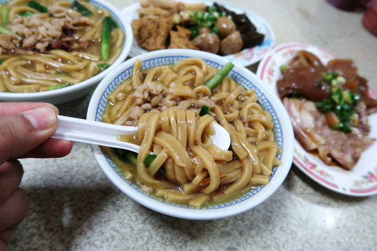 【台中南區美食推薦】合作街大麵羹|超過40年銅板小吃 台中人 【台中南區美食推薦】合作街大麵羹|超過40年銅板小吃 台中人