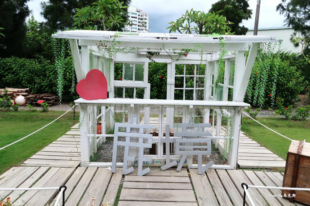 /tmp/phpEXmqU4 /tmp/phpEXmqU4