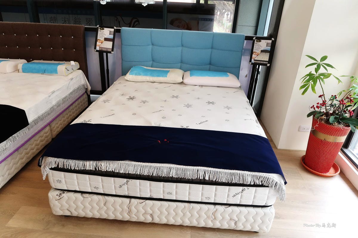 【台中床墊家具推薦】坐又銘沙發台中正義門市|自家工廠直營MI 【台中床墊家具推薦】坐又銘沙發台中正義門市|自家工廠直營MI