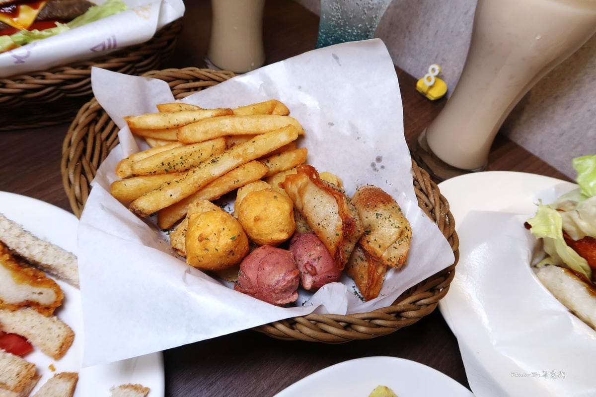 IMG_2270_調整大小 (2).jpg IMG_2270_調整大小 (2).jpg