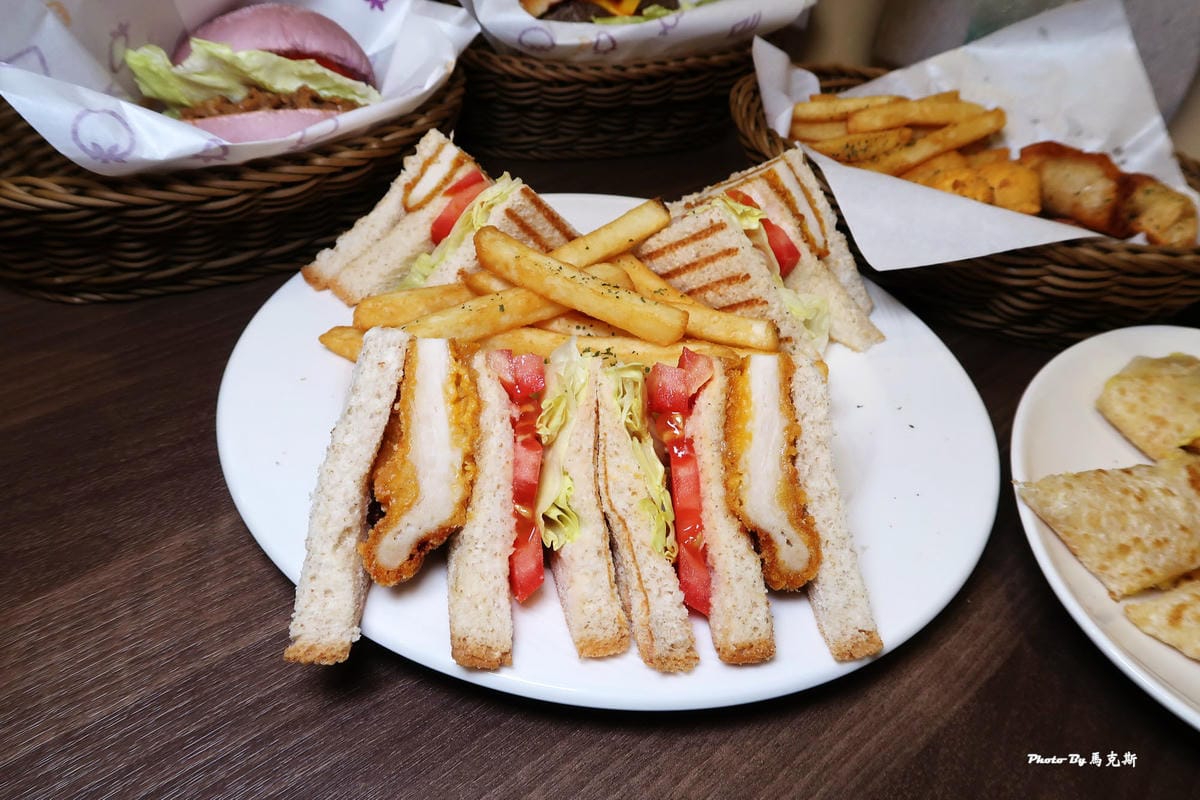 IMG_2287_調整大小 (2).jpg IMG_2287_調整大小 (2).jpg