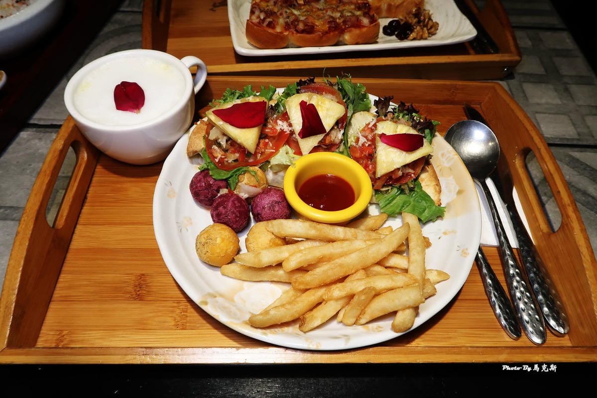 IMG_2305_調整大小.jpg IMG_2305_調整大小.jpg