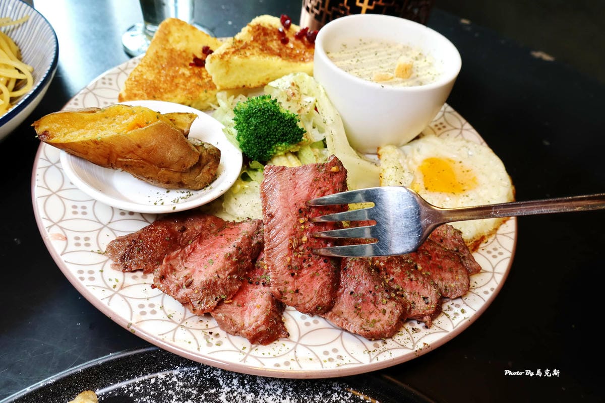 IMG_9985_調整大小 (2).jpg IMG_9985_調整大小 (2).jpg