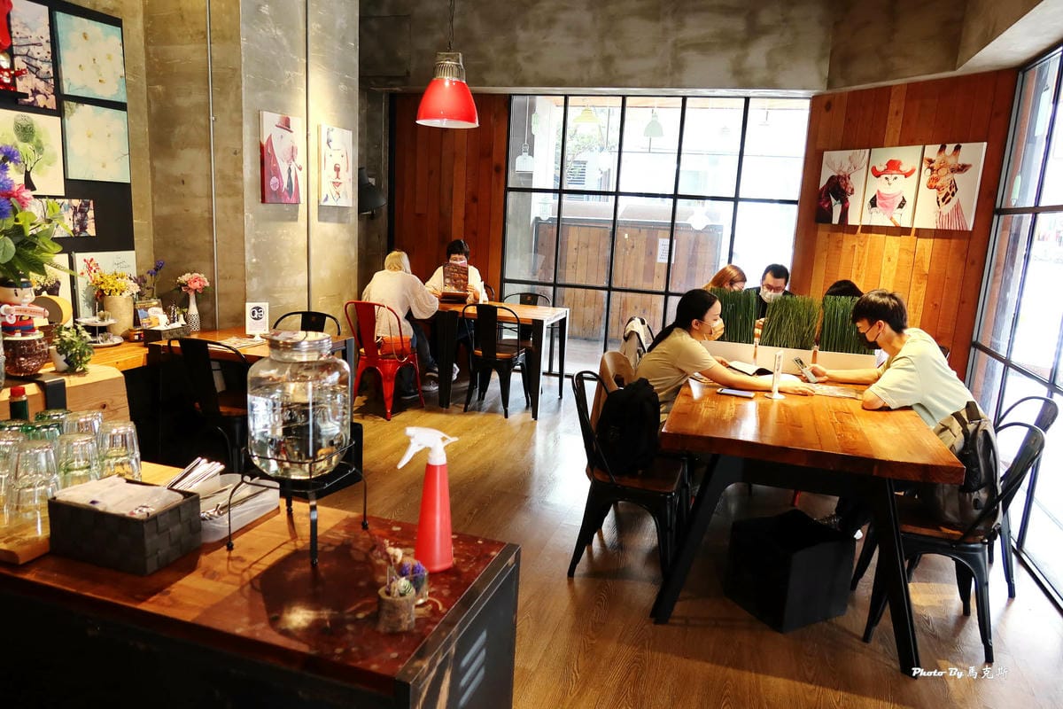 IMG_9915_調整大小 (2).jpg IMG_9915_調整大小 (2).jpg