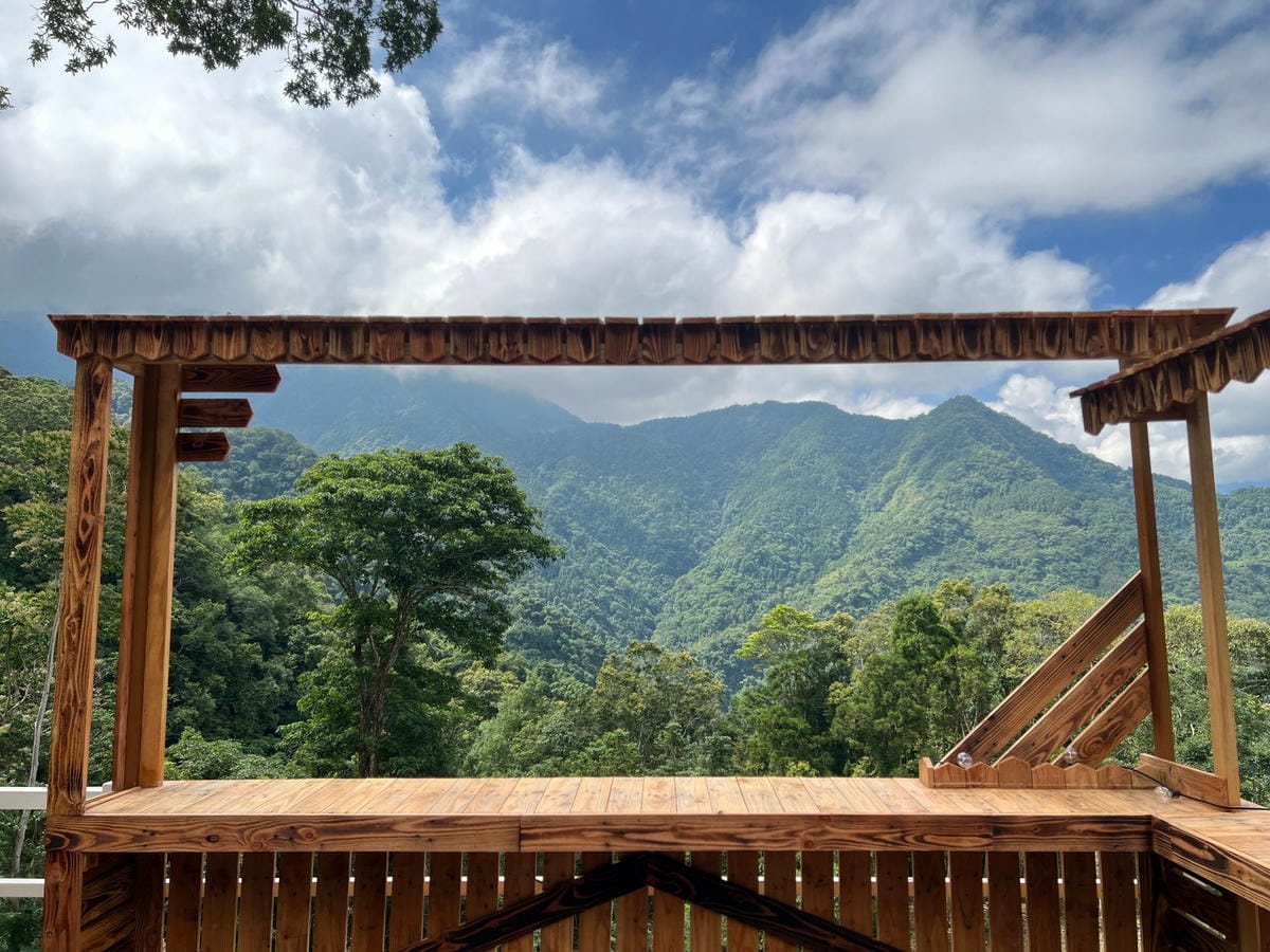 梅后祕境咖啡廳-梅后蔓瀑布|新竹五峰景點推薦:新竹祕境景觀咖 梅后祕境咖啡廳-梅后蔓瀑布|新竹五峰景點推薦:新竹祕境景觀咖