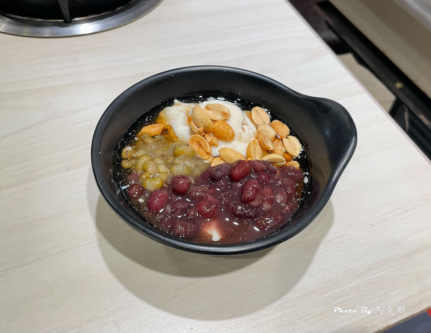 【台中太平美食推薦】六扇門時尚湯鍋台中太平店｜全台第一間24小時營業六扇門 太平人氣平價小火鍋170元起 滷肉汁飯、泡麵類、飲料咖啡到冰淇淋自助吧吃到飽|外帶|外送|家樂福太平店|