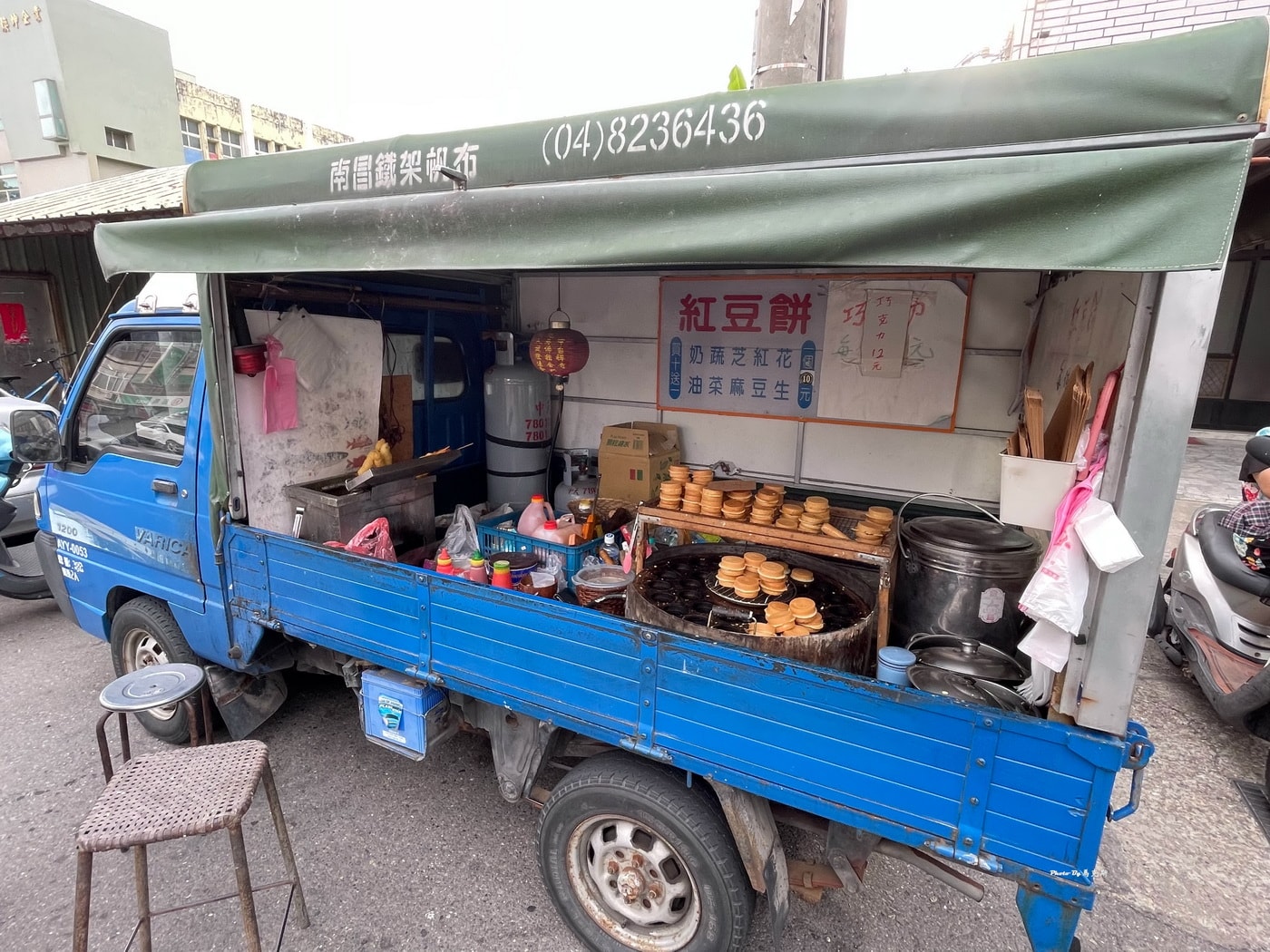 【彰化福興美食推薦】大寶紅豆餅｜在地30年老字號美味紅豆餅 每個銅板價買10送1 還有賣熱狗和米血 近鹿港老街|外帶|鹿港天后宮|
