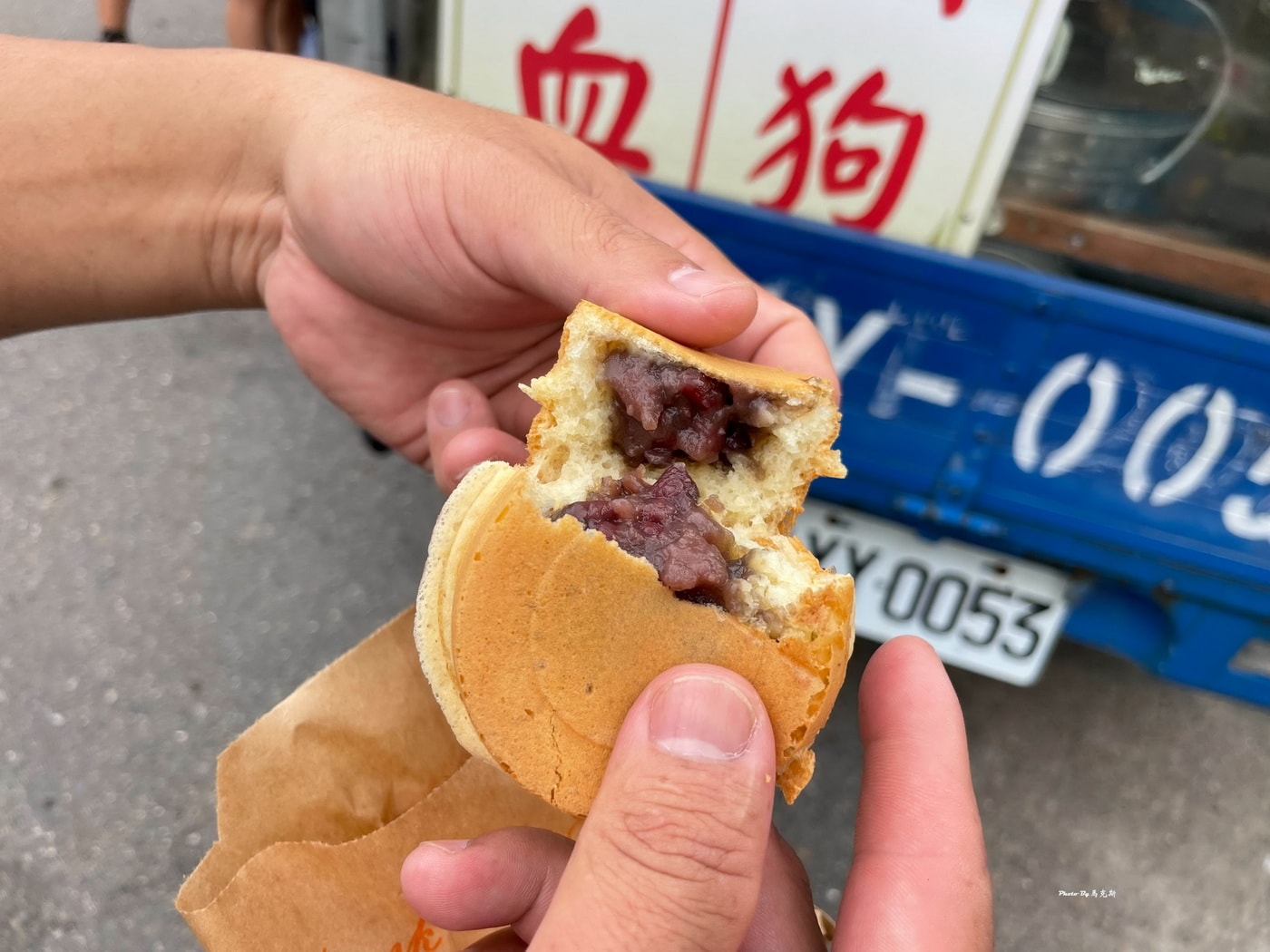 【彰化福興美食推薦】大寶紅豆餅｜在地30年老字號美味紅豆餅 每個銅板價買10送1 還有賣熱狗和米血 近鹿港老街|外帶|鹿港天后宮|
