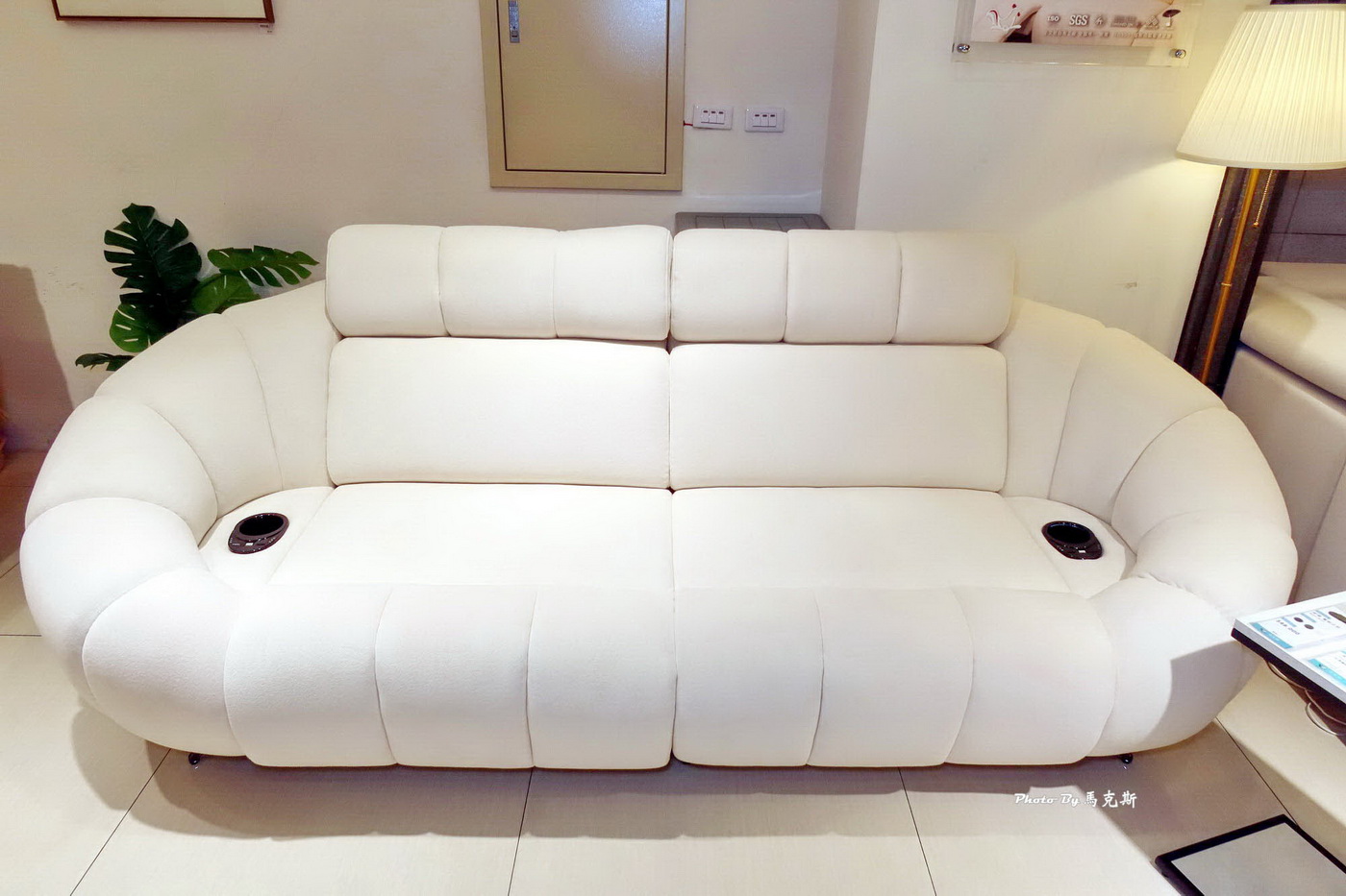 【台中沙發推薦】坐又銘沙發-台中正義門市|MIT工廠直營自產自銷 沙發床墊皆可客製化 價格公開透明化 近忠孝夜市|台中沙發|台中床墊|沙發清潔| - 第14張圖 【台中沙發推薦】坐又銘沙發-台中正義門市|MIT工廠直營自產自銷 沙發床墊皆可客製化 價格公開透明化 近忠孝夜市|台中沙發|台中床墊|沙發清潔|