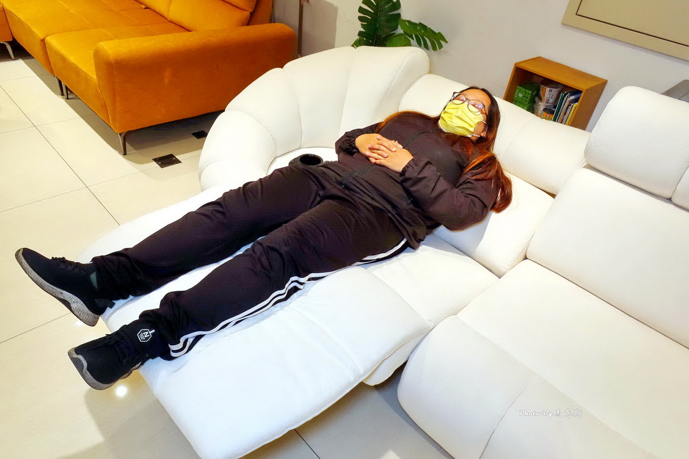 【台中沙發推薦】坐又銘沙發-台中正義門市|MIT工廠直營自產自銷 沙發床墊皆可客製化 價格公開透明化 近忠孝夜市|台中沙發|台中床墊|沙發清潔| - 第17張圖 【台中沙發推薦】坐又銘沙發-台中正義門市|MIT工廠直營自產自銷 沙發床墊皆可客製化 價格公開透明化 近忠孝夜市|台中沙發|台中床墊|沙發清潔|