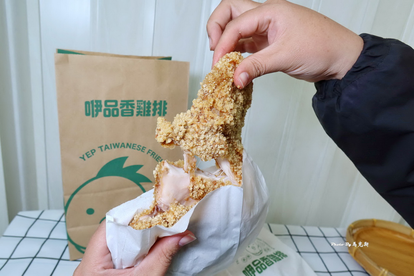 【台中北區美食推薦】咿品香雞排台中北區青島店｜外酥內嫩汁多的古早味雞排 綜合炸物餐適合多人聚餐享用 好吃值得回購|外帶|外送|天津路年貨大街|