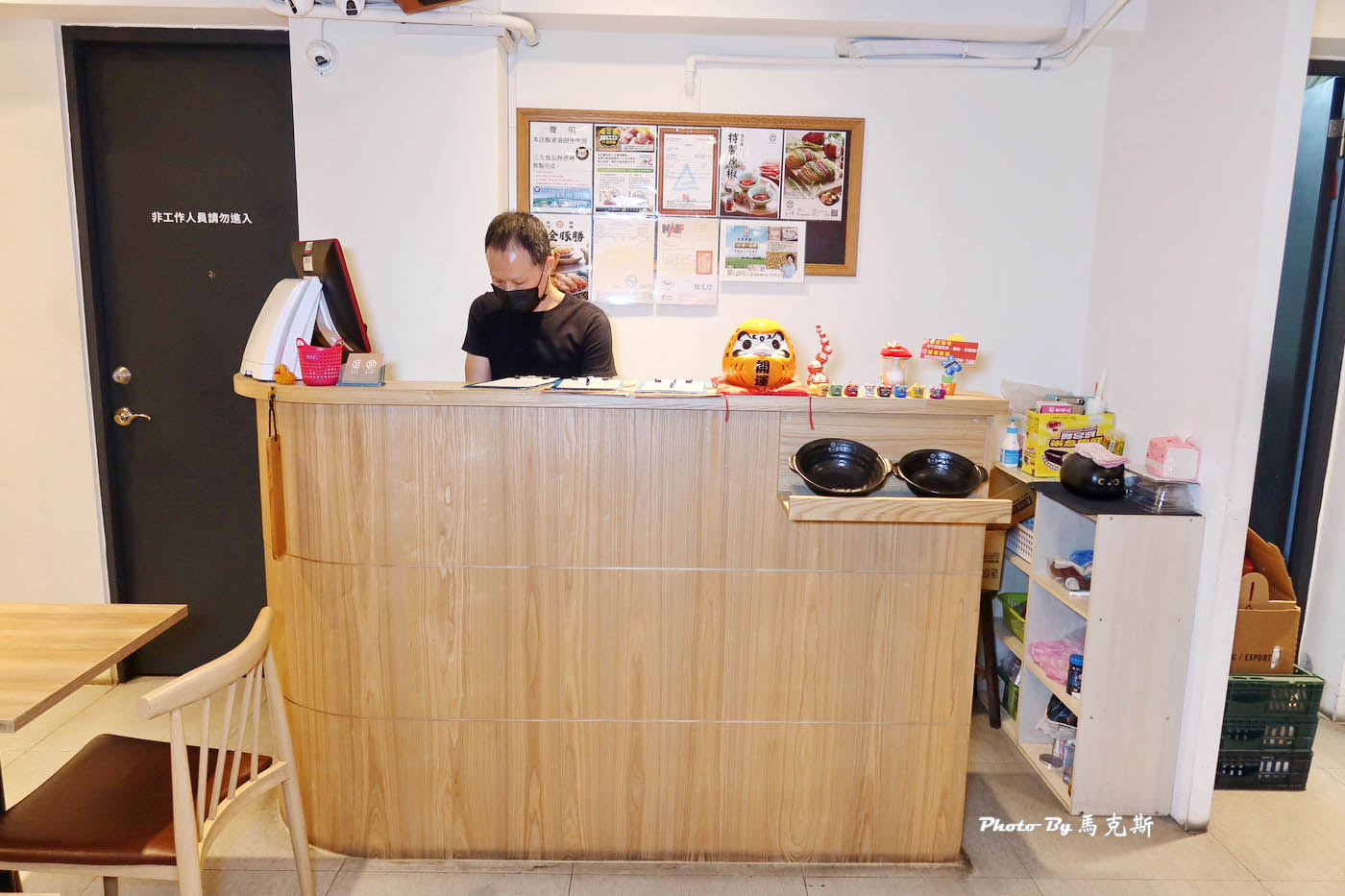 【台中西區美食推薦】信川屋博多豚骨拉麵店|隱藏勤美巷弄激推濃郁系拉麵店 雞白湯拉麵和泡菜拉麵好吃|外帶|外送| - 第5張圖 【台中西區美食推薦】信川屋博多豚骨拉麵店|隱藏勤美巷弄激推濃郁系拉麵店 雞白湯拉麵和泡菜拉麵好吃|外帶|外送|