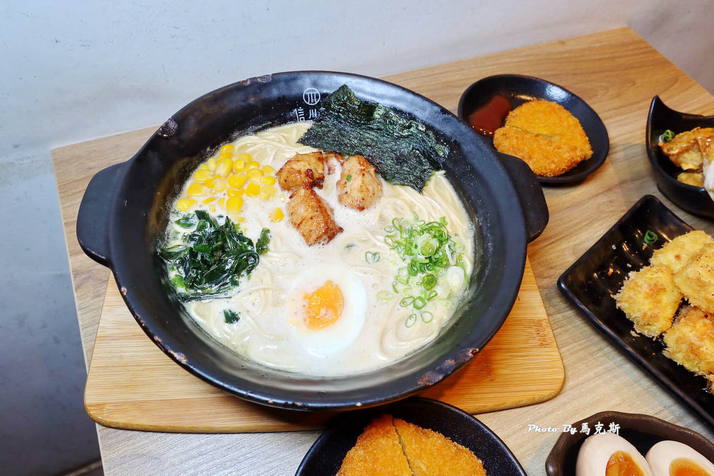 【台中西區美食推薦】信川屋博多豚骨拉麵店|隱藏勤美巷弄激推濃郁系拉麵店 雞白湯拉麵和泡菜拉麵好吃|外帶|外送| - 第13張圖 【台中西區美食推薦】信川屋博多豚骨拉麵店|隱藏勤美巷弄激推濃郁系拉麵店 雞白湯拉麵和泡菜拉麵好吃|外帶|外送|