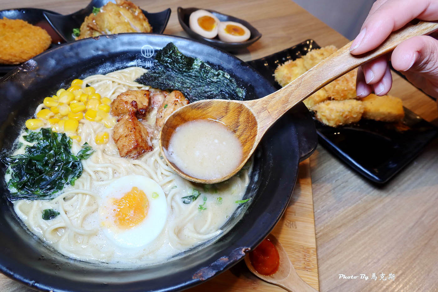 【台中西區美食推薦】信川屋博多豚骨拉麵店|隱藏勤美巷弄激推濃郁系拉麵店 雞白湯拉麵和泡菜拉麵好吃|外帶|外送| - 第14張圖 【台中西區美食推薦】信川屋博多豚骨拉麵店|隱藏勤美巷弄激推濃郁系拉麵店 雞白湯拉麵和泡菜拉麵好吃|外帶|外送|