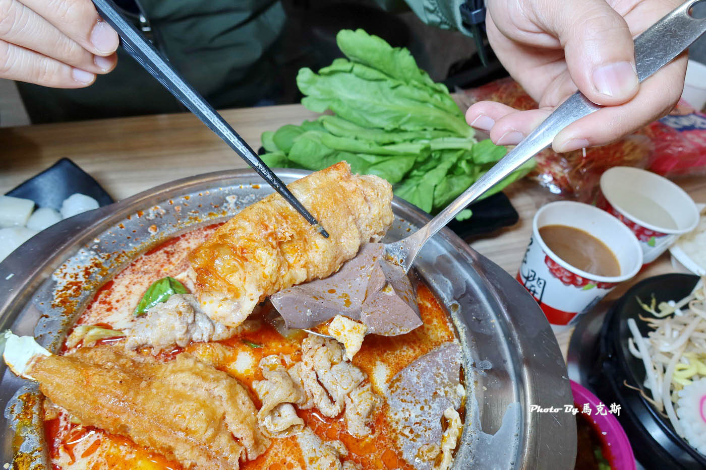 【桃園中壢美食推薦】逸小鍋鍋の物中壢健行總店｜中壢後站高CP值小火鍋 湯頭種類超多 多款麵食、白飯、飲料和冰淇淋等隨你吃到飽|外帶|外送|健行科技大學|