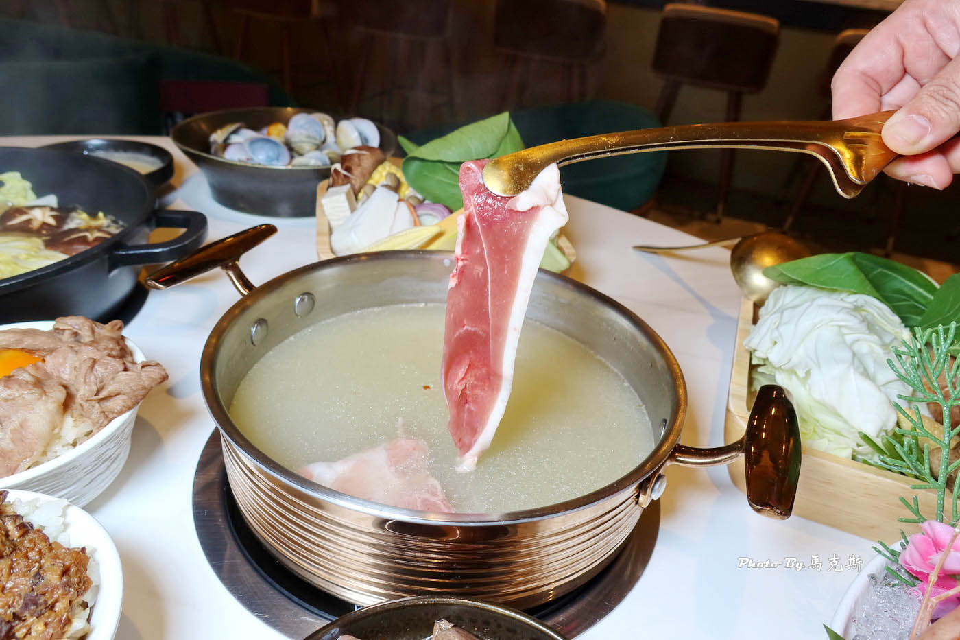 【台中西屯美食推薦】愛上川鍋物｜台中七期新開幕高質感日式鍋物 套餐精緻有水準 提供包廂 宵夜也吃的到