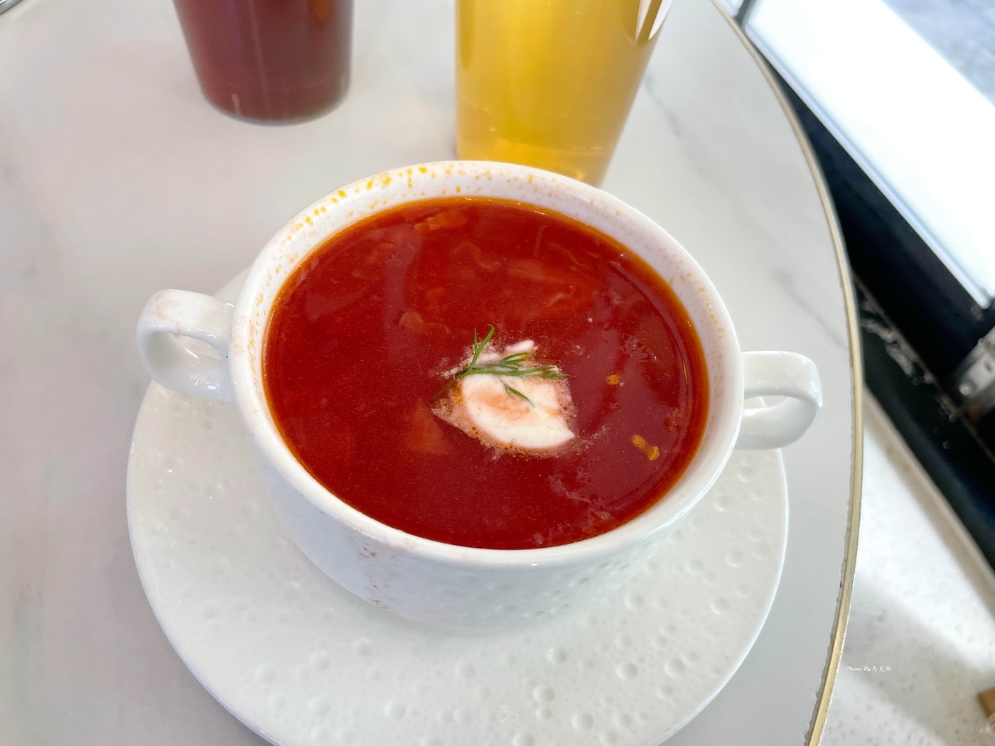 【哈爾濱美食推薦】庫滋明中央大街店｜俄羅斯特色美食 餐點選擇豐富 價格不貴美味高CP值 哈爾濱中央大街人氣餐廳推薦