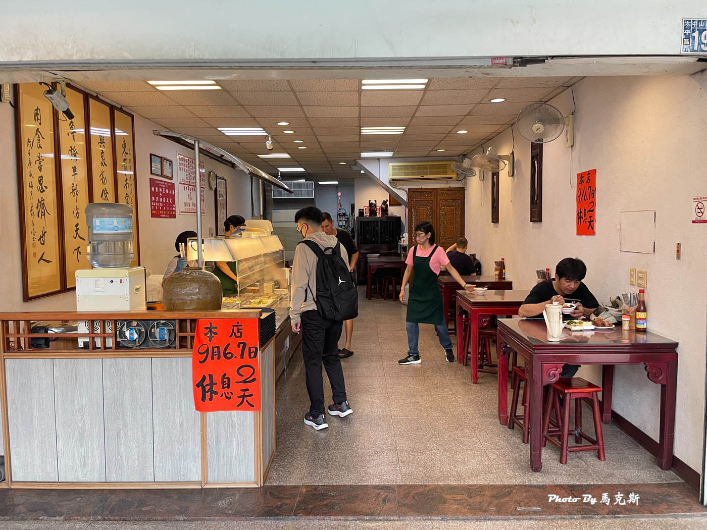 【台中太平美食推薦】東興市魯肉義太平店|超人氣爌肉飯 爌肉肥瘦恰到好處滿是膠質下飯 鹹菜辣椒免費隨你加 下午不休息|外帶|樂成宮|精武車站| - 第3張圖 【台中太平美食推薦】東興市魯肉義太平店|超人氣爌肉飯 爌肉肥瘦恰到好處滿是膠質下飯 鹹菜辣椒免費隨你加 下午不休息|外帶|樂成宮|精武車站|