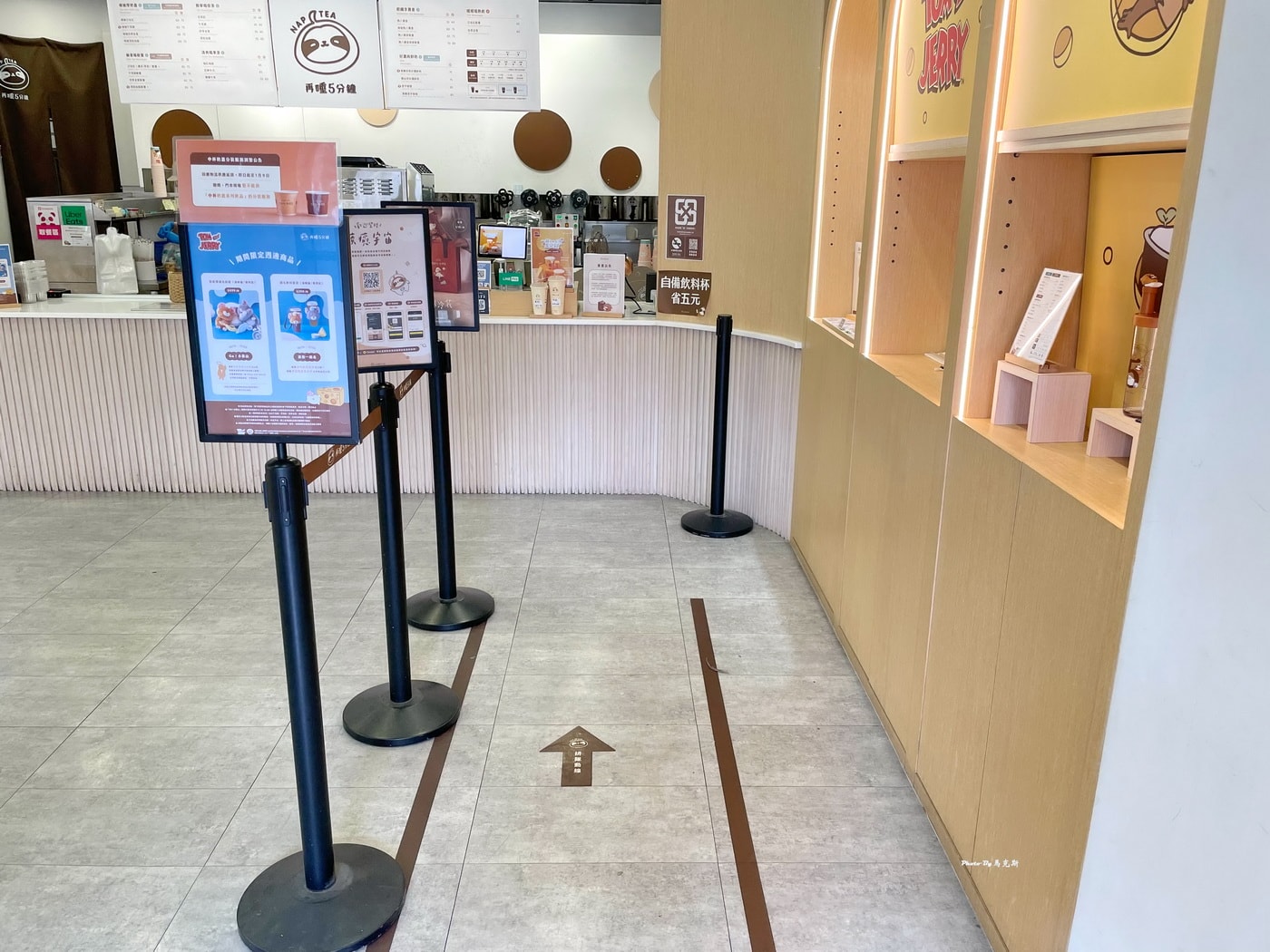【台中北區美食推薦】再睡5分鐘台中一中店｜網紅滴妹開的連鎖人氣手搖飲 首推棉被厚奶蓋系列 期間限定新品切達Cheese奶蓋也好喝|外帶|外送|一中街|