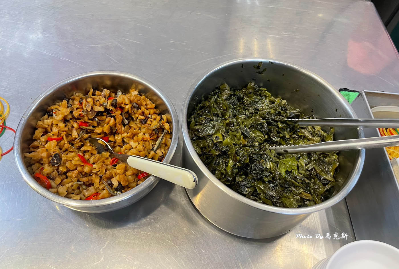 【台中太平美食推薦】東興市魯肉義太平店|超人氣爌肉飯 爌肉肥瘦恰到好處滿是膠質下飯 鹹菜辣椒免費隨你加 下午不休息|外帶|樂成宮|精武車站| - 第10張圖 【台中太平美食推薦】東興市魯肉義太平店|超人氣爌肉飯 爌肉肥瘦恰到好處滿是膠質下飯 鹹菜辣椒免費隨你加 下午不休息|外帶|樂成宮|精武車站|