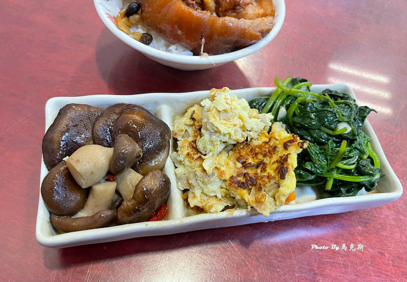 【台中太平美食推薦】東興市魯肉義太平店|超人氣爌肉飯 爌肉肥瘦恰到好處滿是膠質下飯 鹹菜辣椒免費隨你加 下午不休息|外帶|樂成宮|精武車站| - 第15張圖 【台中太平美食推薦】東興市魯肉義太平店|超人氣爌肉飯 爌肉肥瘦恰到好處滿是膠質下飯 鹹菜辣椒免費隨你加 下午不休息|外帶|樂成宮|精武車站|