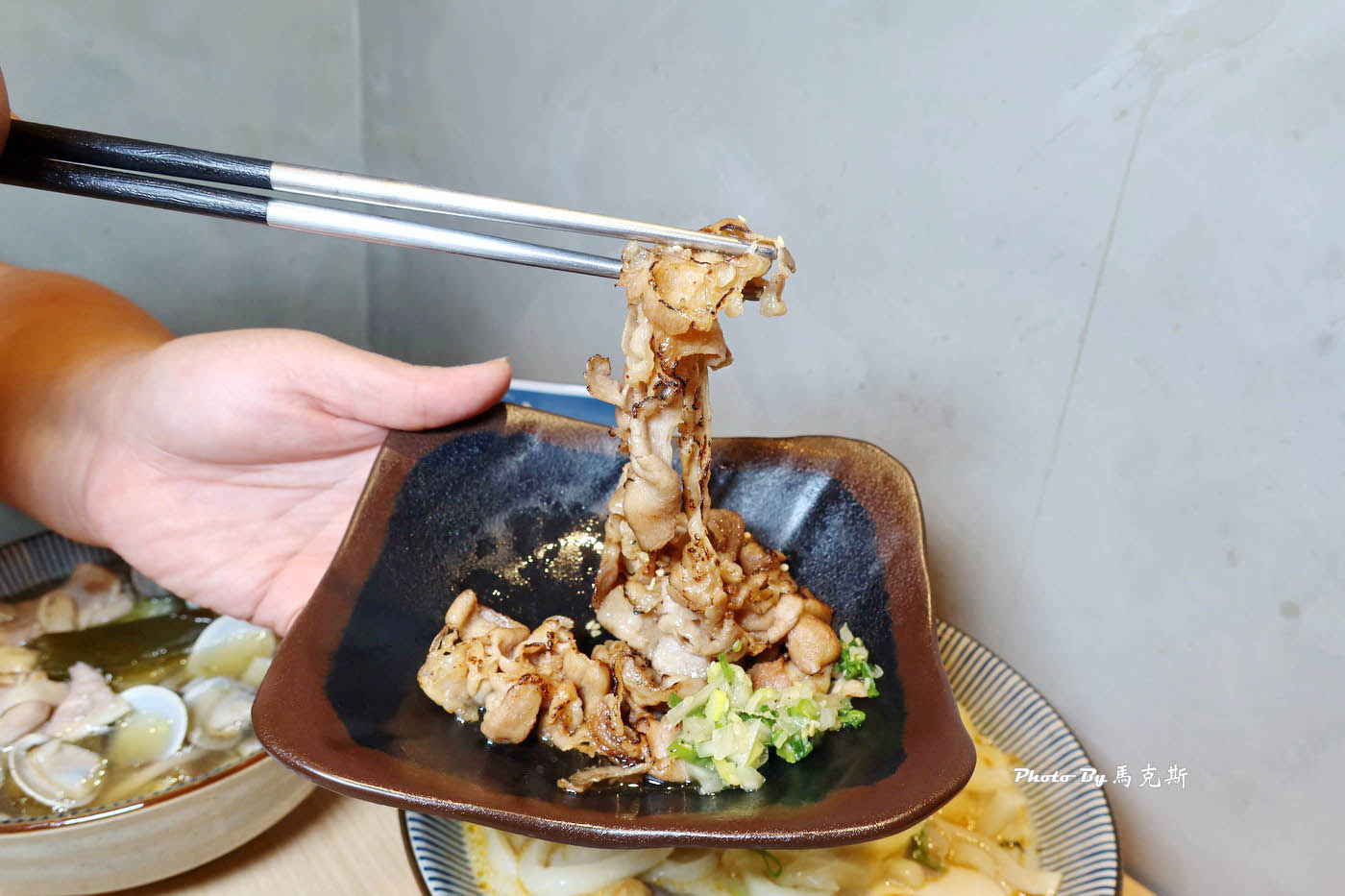 【彰化和美美食推薦】湯川製麵和美店｜湯烏龍 暖雞湯 炎魂丼一次滿足 份量實在喜歡 飲料可免費暢飲|外帶|星巴克和美門市|