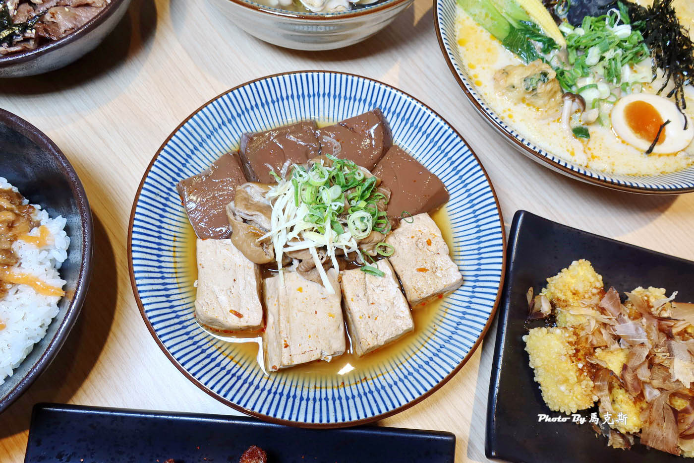 【彰化和美美食推薦】湯川製麵和美店｜湯烏龍 暖雞湯 炎魂丼一次滿足 份量實在喜歡 飲料可免費暢飲|外帶|星巴克和美門市|