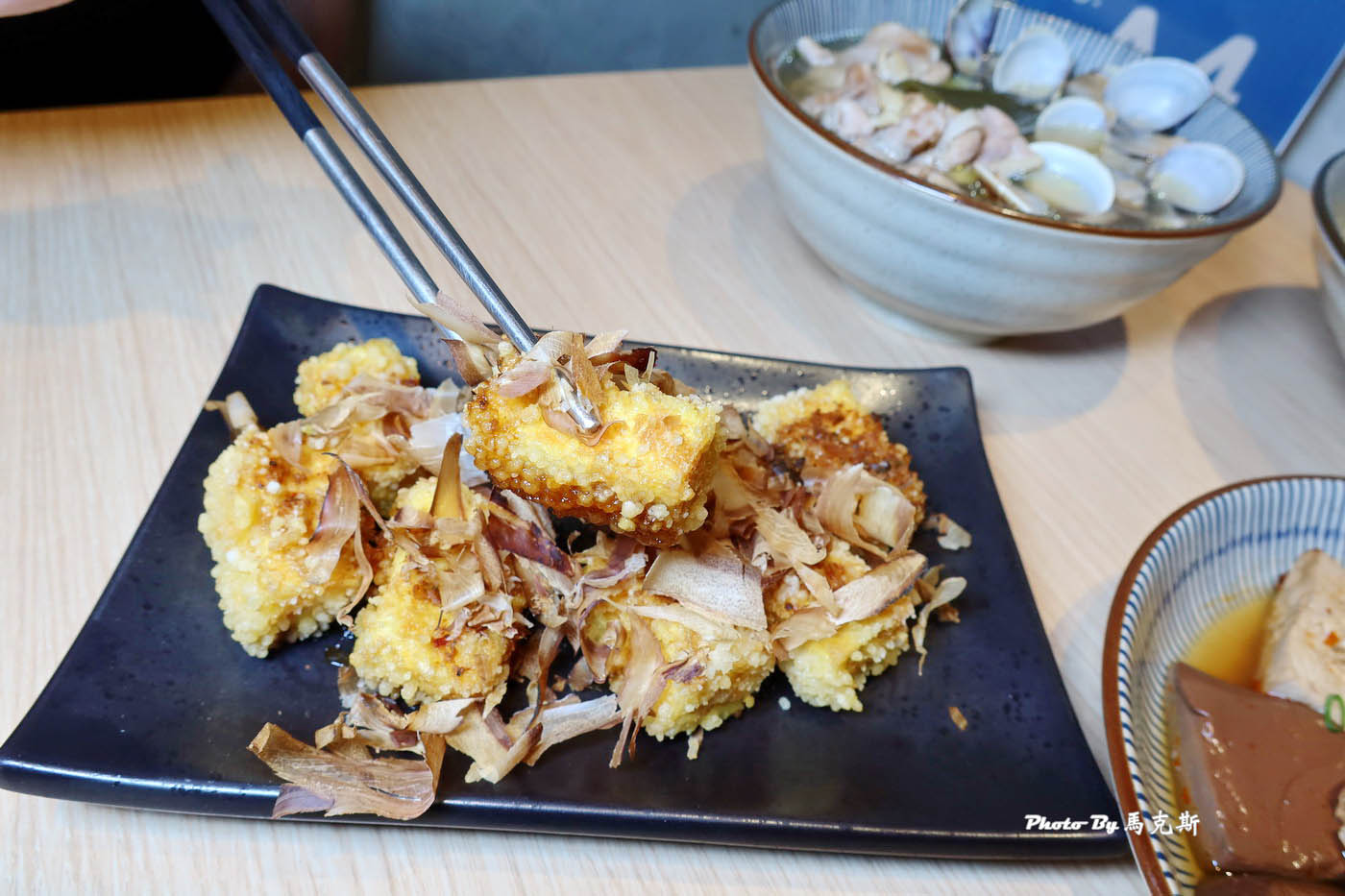 【彰化和美美食推薦】湯川製麵和美店｜湯烏龍 暖雞湯 炎魂丼一次滿足 份量實在喜歡 飲料可免費暢飲|外帶|星巴克和美門市|
