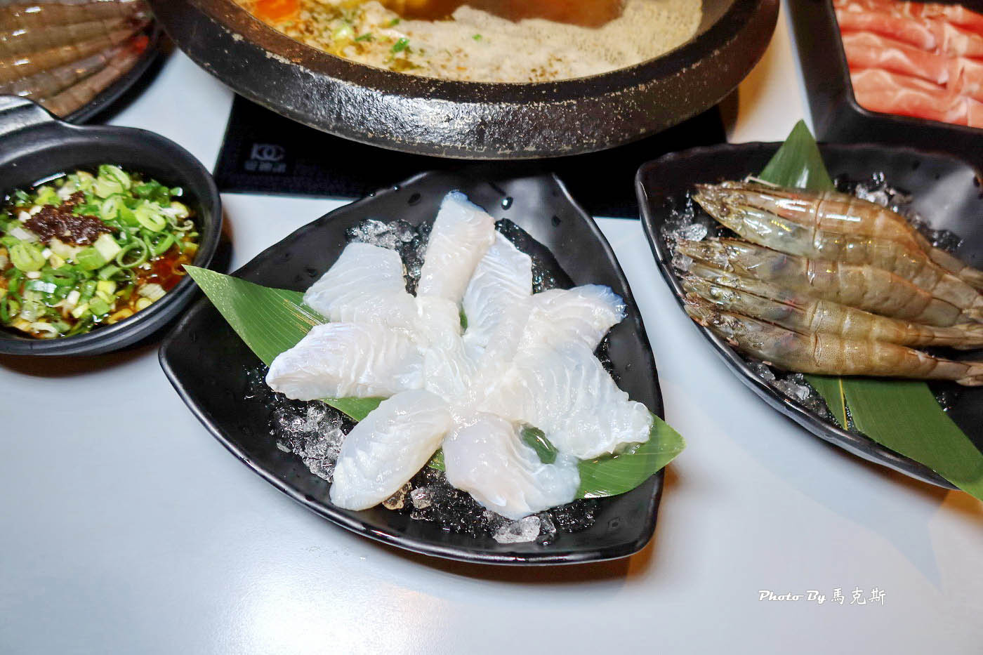 【台中豐原美食推薦】肉多多火鍋豐原太平洋店｜全台全天候 平假日不限時 輕量級套餐299元起 蔬食自助吧吃到飽 CP值超高|西門店/淡水店例假日除外|