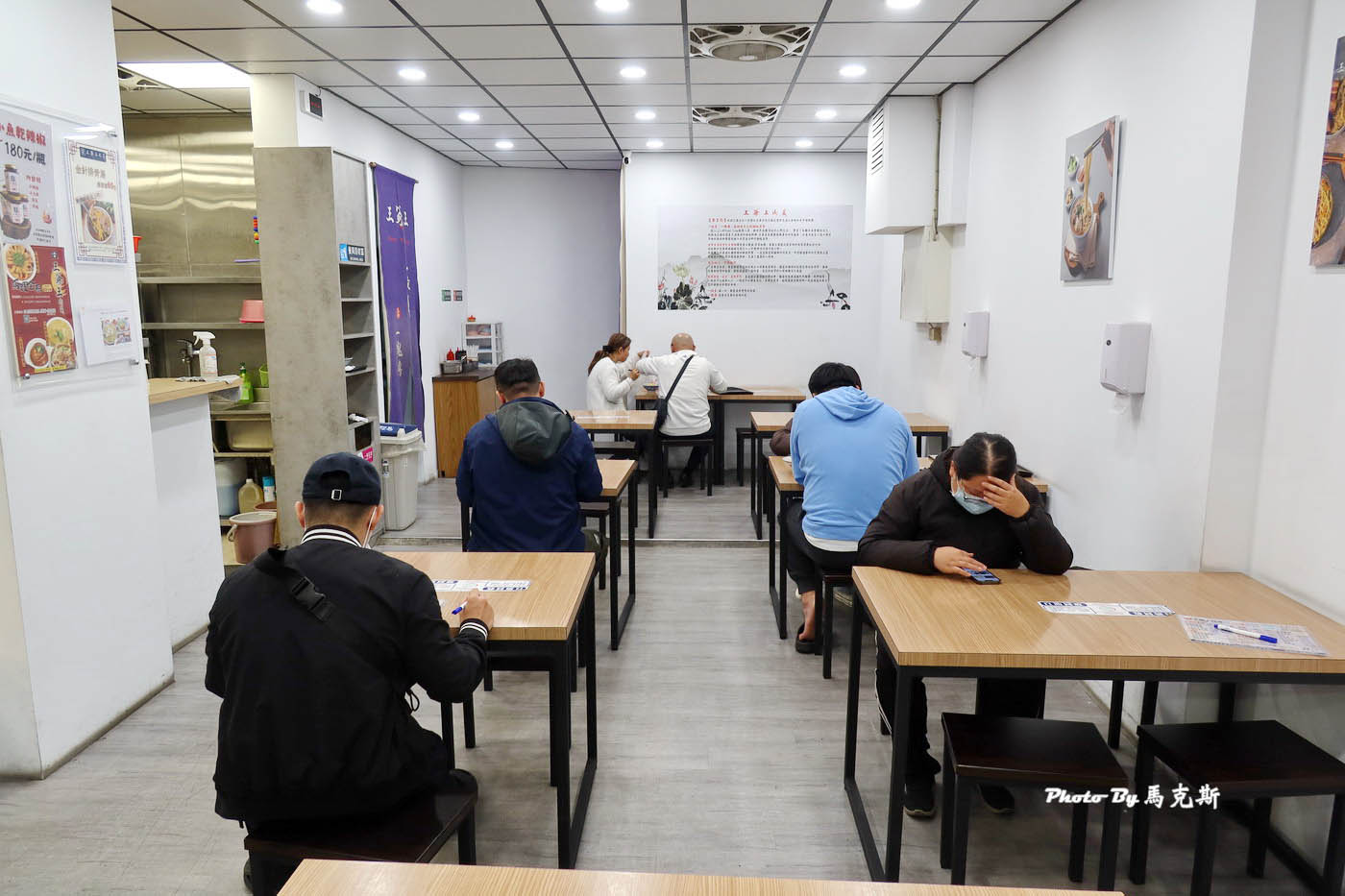 【台中太平美食推薦】王爺王肉羹太平店｜太平人氣美味傳統小吃 通通銅板價 從早上到宵夜都吃的到|外帶|外送|馬卡龍公園|