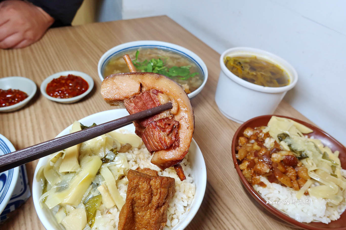 【台中太平美食推薦】王爺王肉羹太平店｜太平人氣美味傳統小吃 通通銅板價 從早上到宵夜都吃的到|外帶|外送|馬卡龍公園|