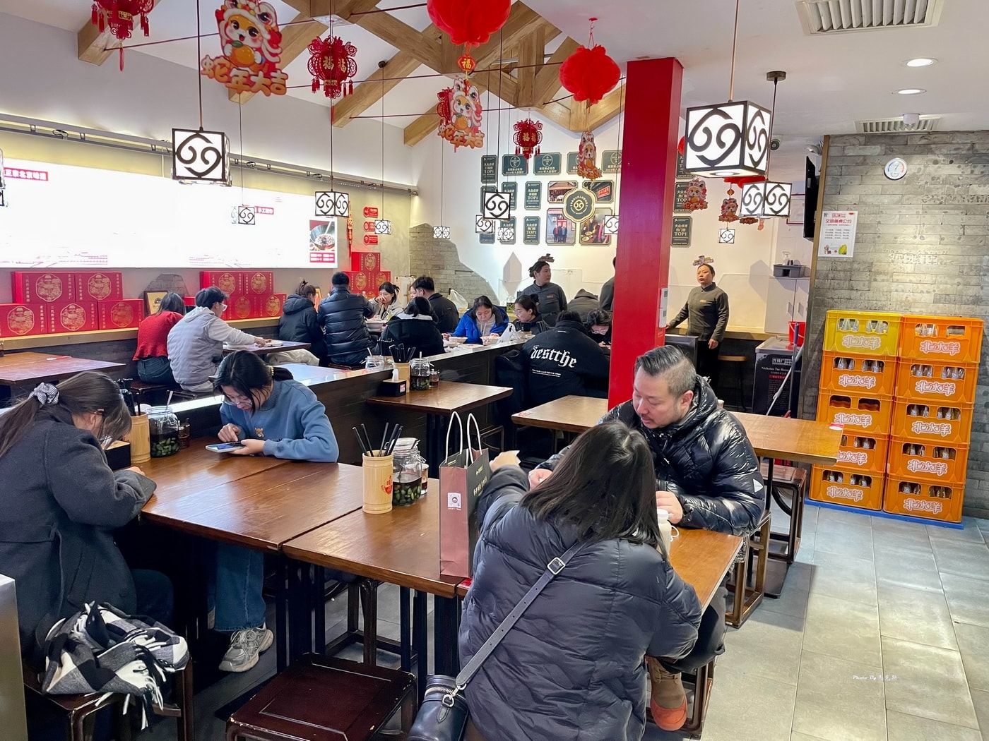 【北京美食推薦】方磚廠69號炸醬麵(南鑼鼓巷店)｜北京人氣連鎖炸醬麵店 連續6年米其林推薦美食 醬香濃鹹CP值高 可免費加麵加醬 近北京故宮博物院