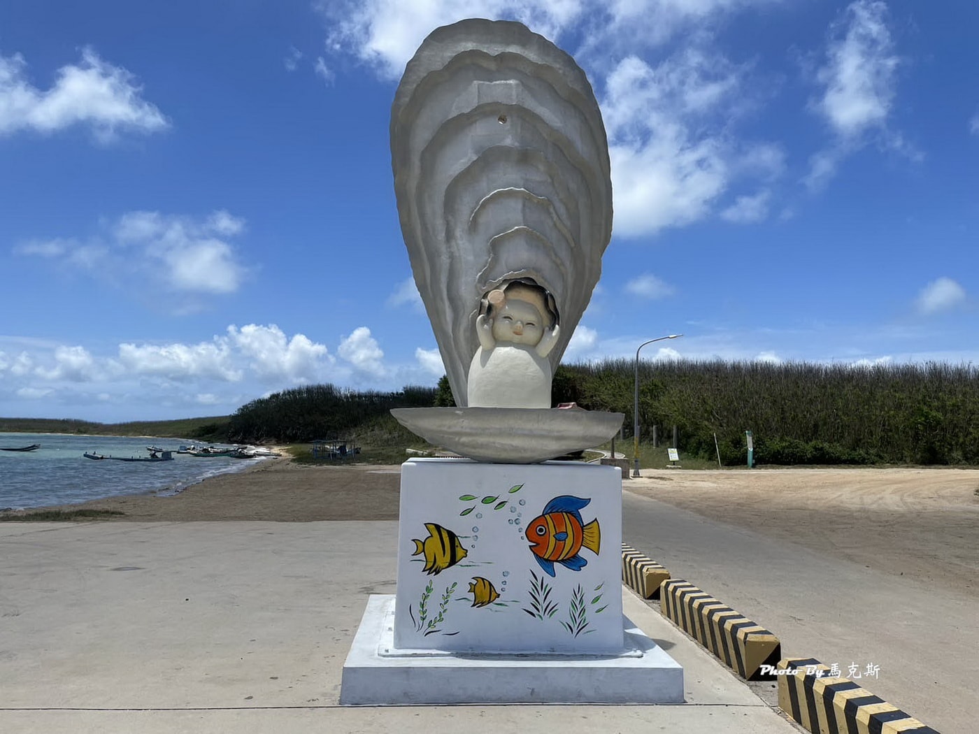【澎湖白沙景點推薦】城前鮮蚵觀光碼頭｜澎湖新地標 超可愛巨大牡蠣裝置藝術 醜的很可愛 IG人氣網美景點